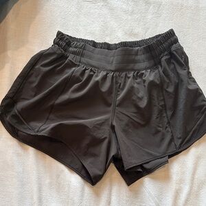lululemon black hotty hot shorts